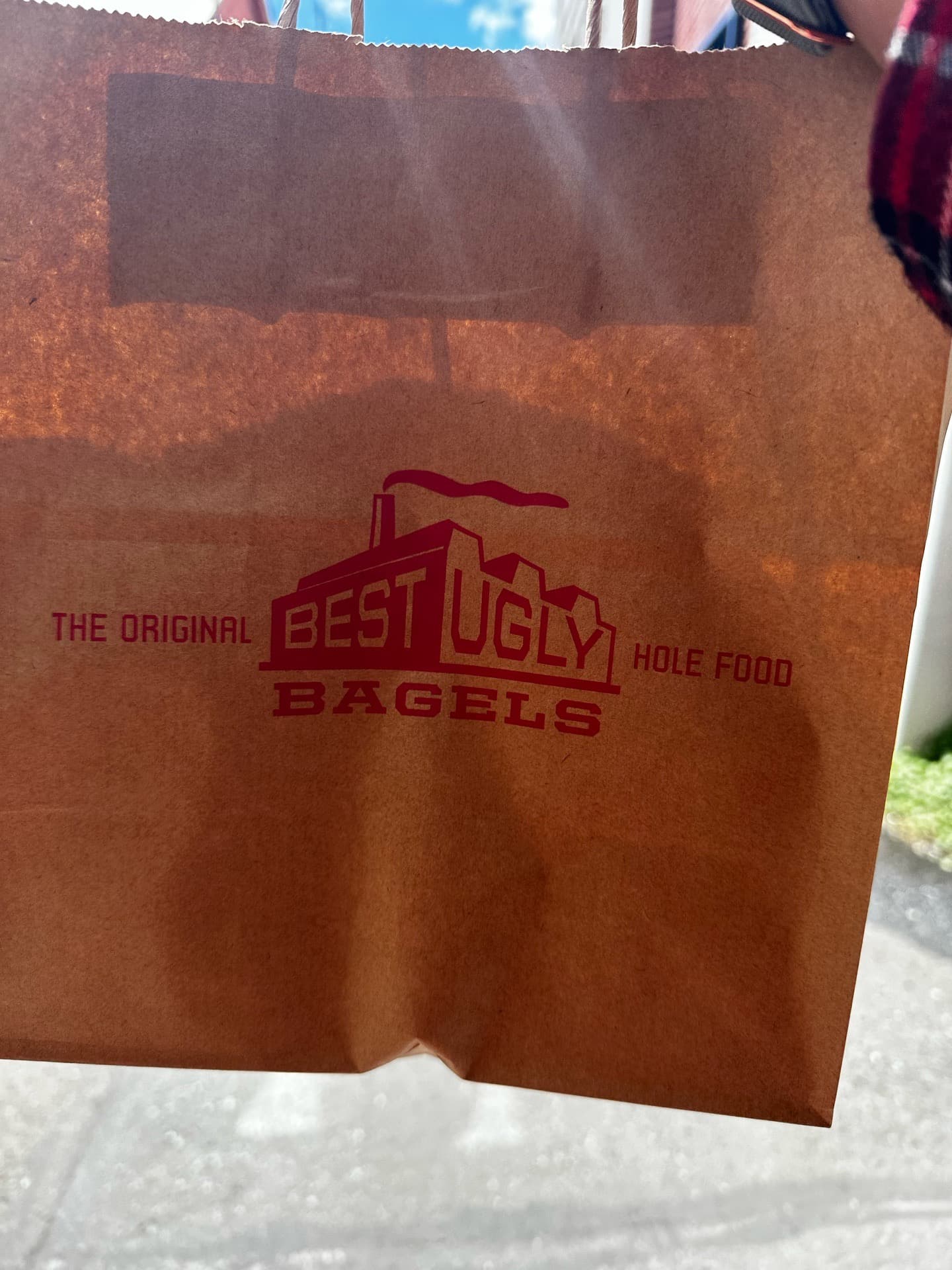 Guess the bagel? Feel like having a sweet treat but crave the carbs? Por que nos los dos?
Treat ‘cho self with some choccy bagels! 🤌🤌🤌